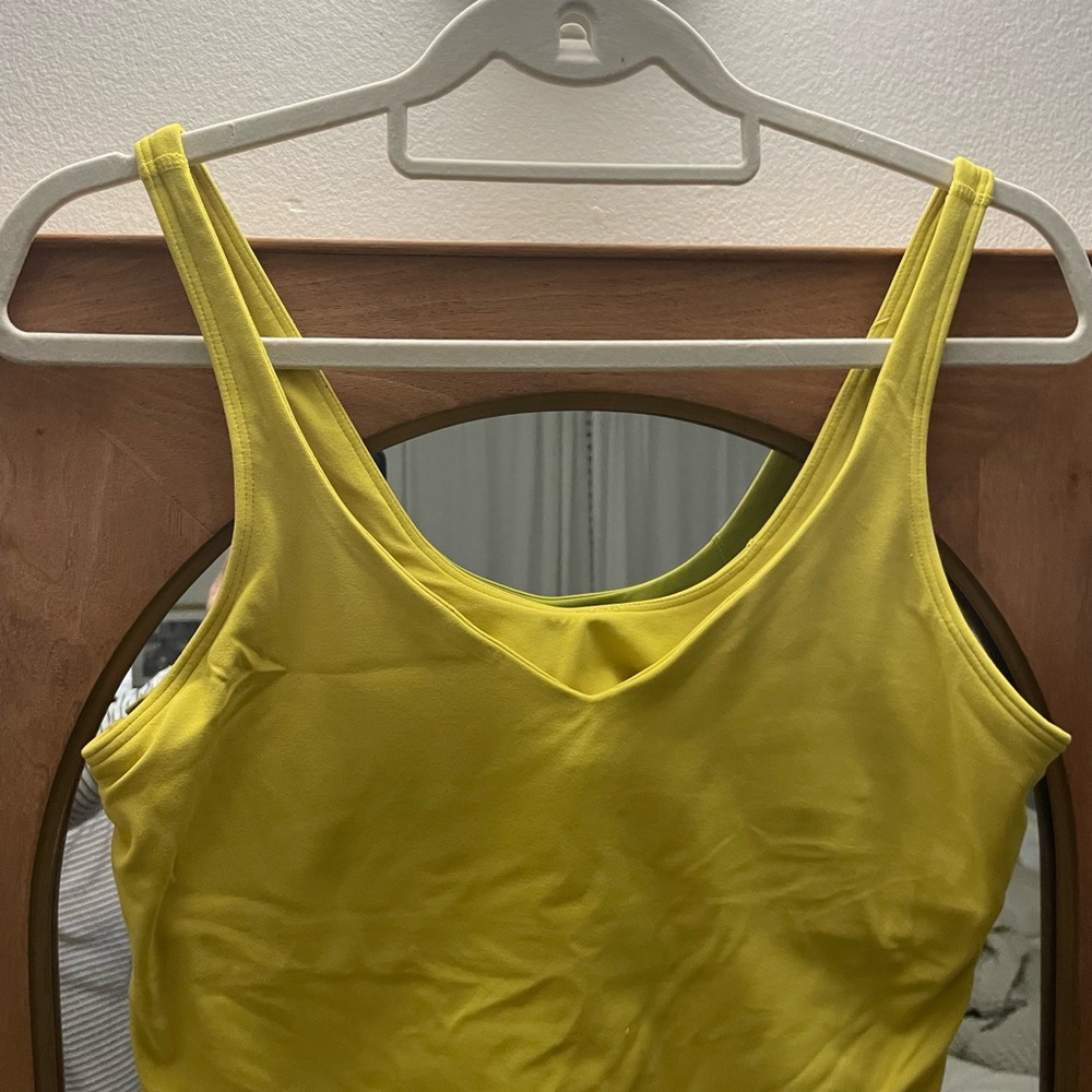 Lululemon align crop top size 10, tag pulled out. - Picture 3 of 3